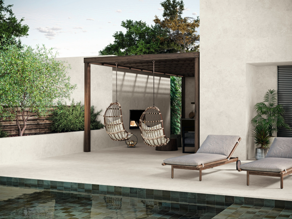 Carrelage piscine et terrasse sous pergola - Strapex Maroc